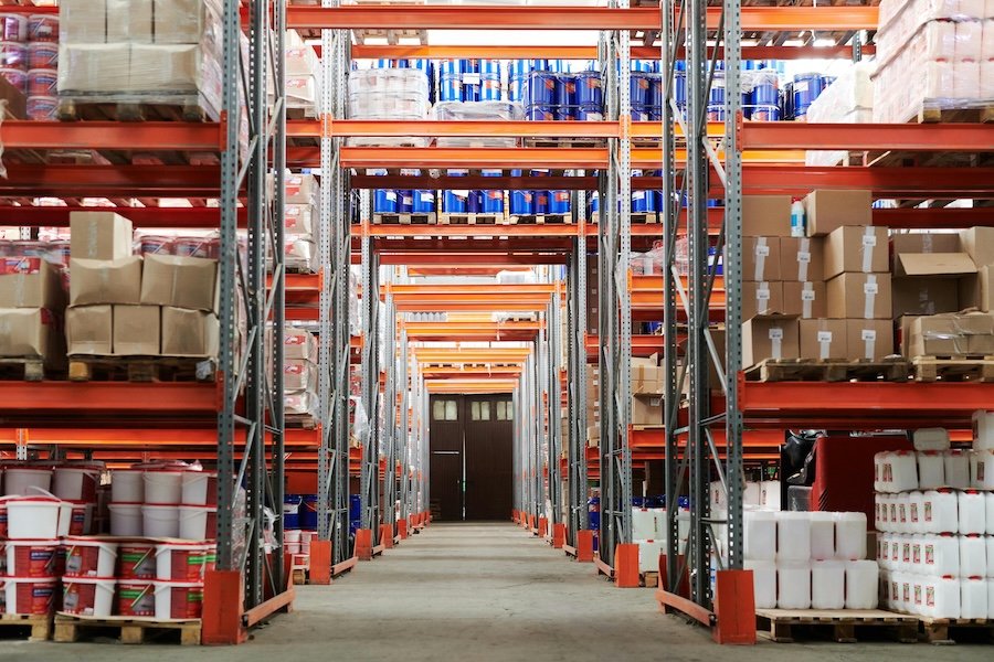 Warehouse logistics in China